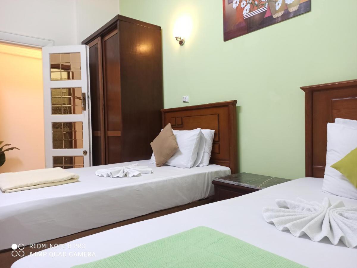 Golden Star Hostel Kairo Bagian luar foto