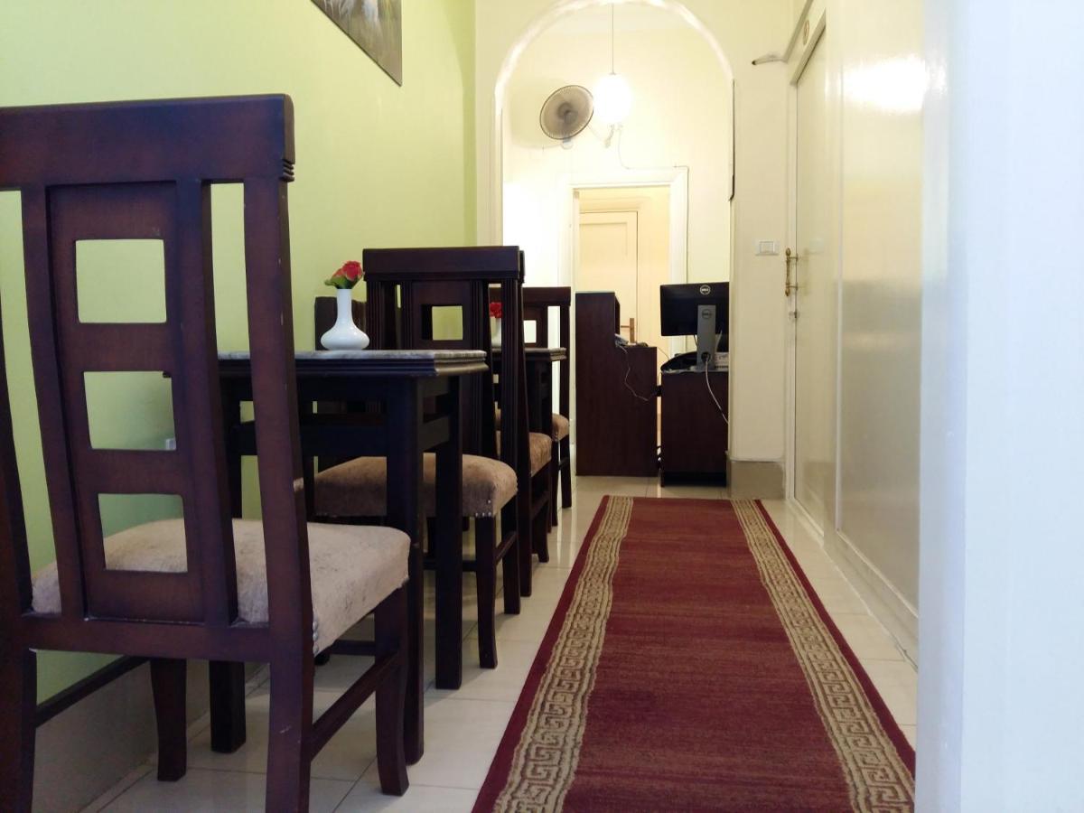 Golden Star Hostel Kairo Bagian luar foto